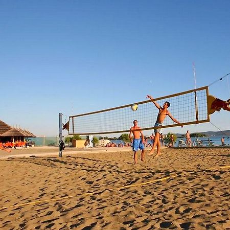 Apartments Tomislav Бибине Екстериор снимка
